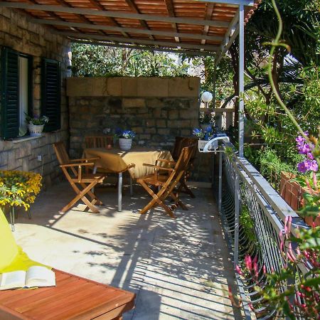 Holiday Home Garden Apartment - Brc650 By Interhome Sumartin Exterior foto