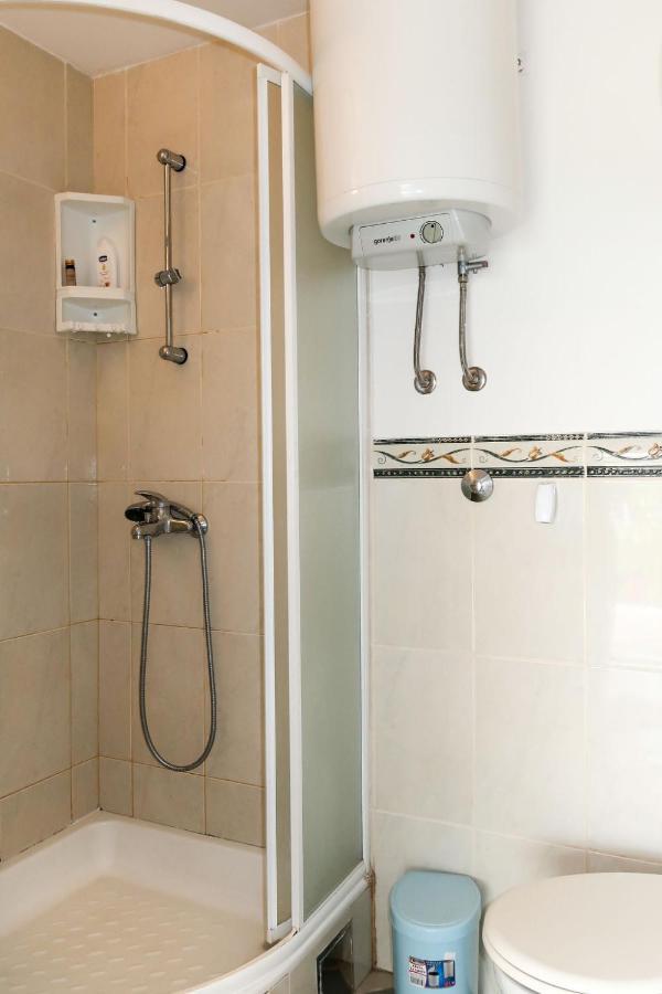 Holiday Home Garden Apartment - Brc650 By Interhome Sumartin Exterior foto